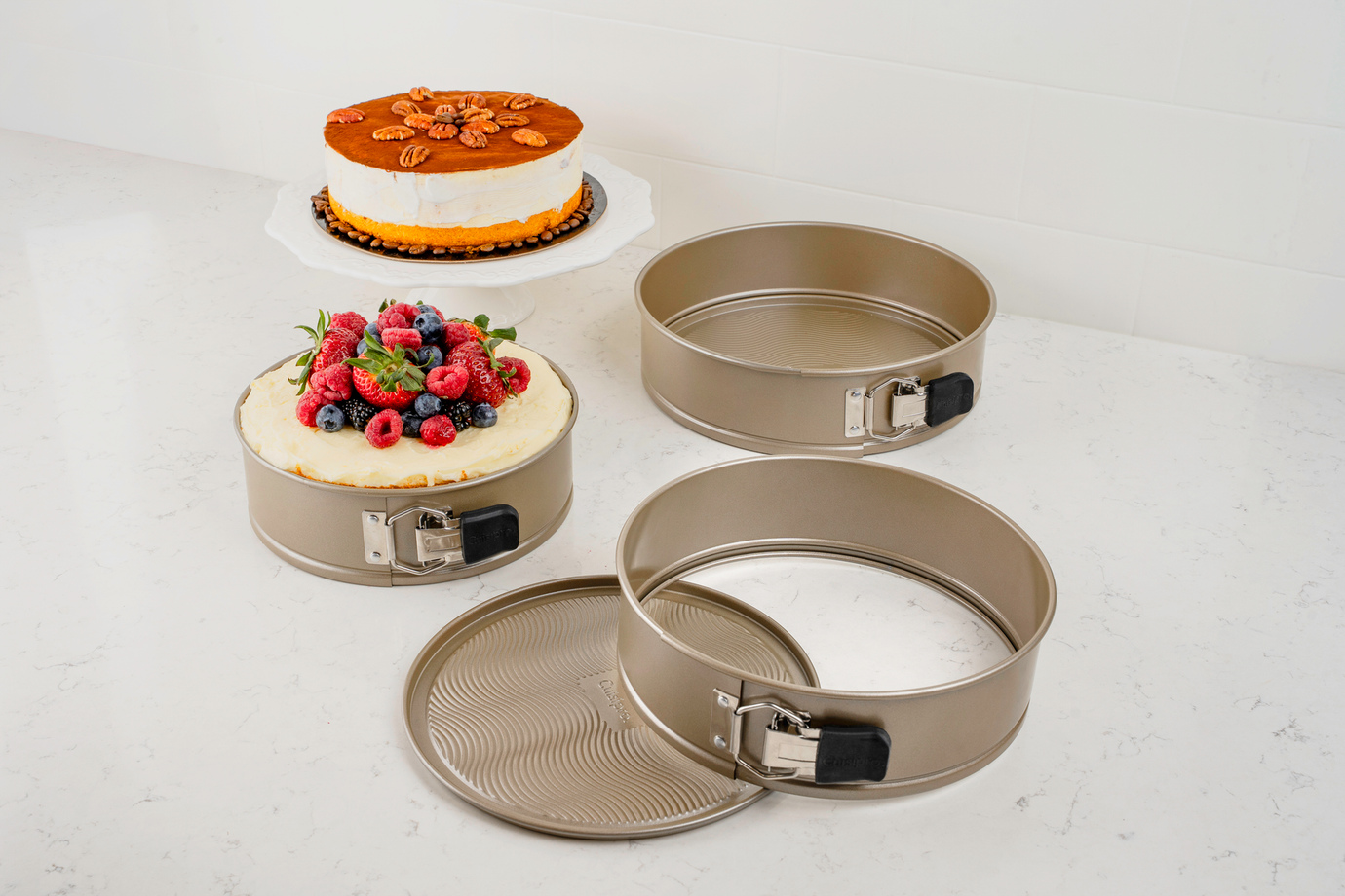 Cuisipro Non stick Spring form Pan 8.7" in