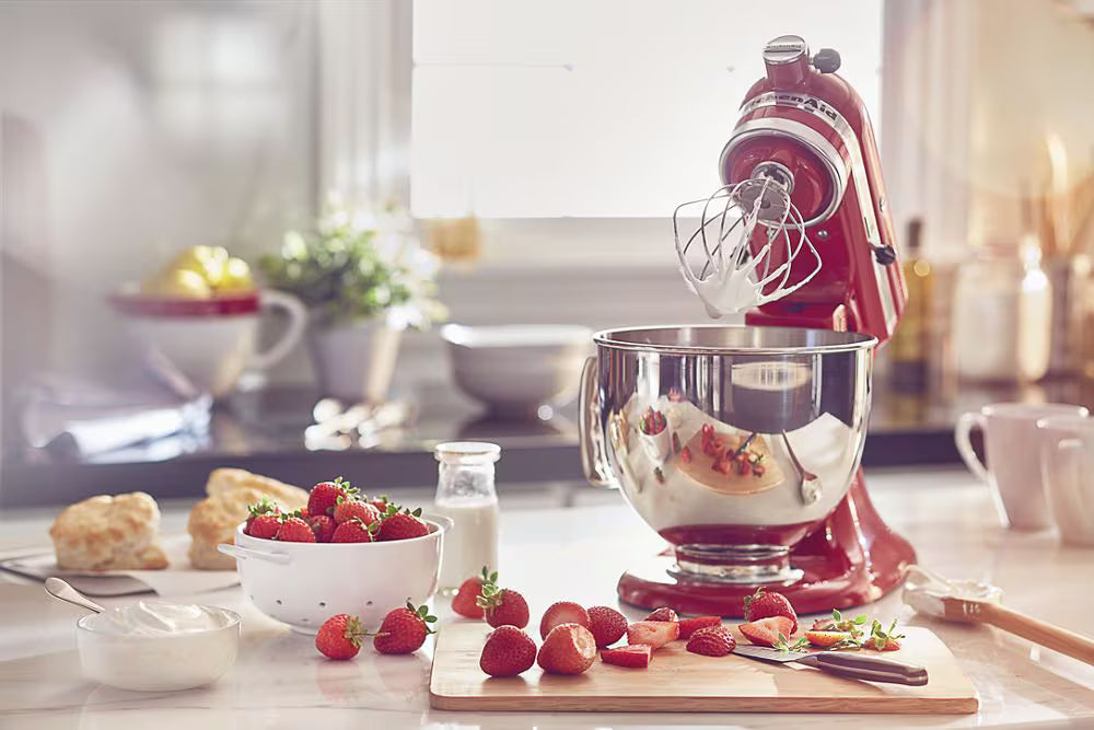 KitchenAid® Artisan 5 Quart / 4.7L Stand Mixer - Empire Red