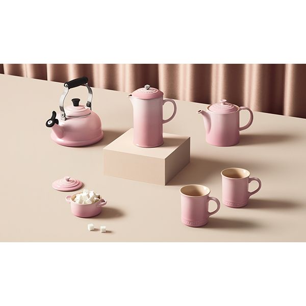 Le Creuset Grand Teapot - Shell Pink Floor Model