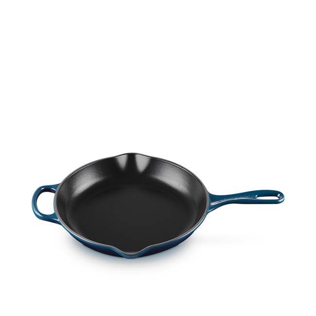 Le Creuset 26cm Signature Iron Handle Skillet - Agave