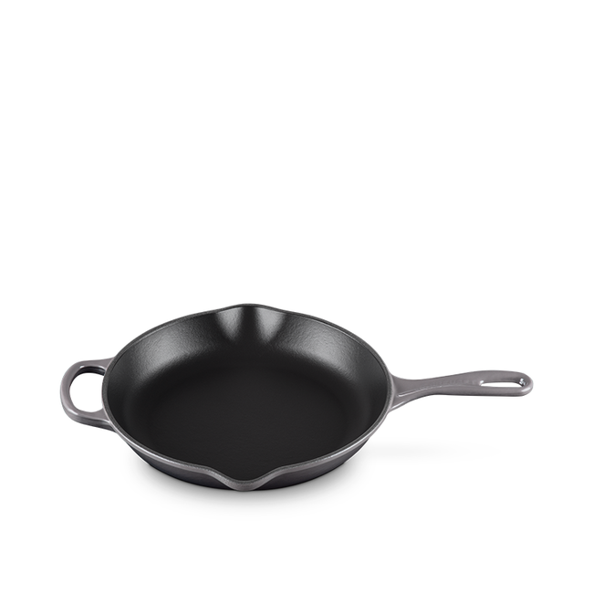 Le Creuset 26cm Signature Iron Handle Skillet - Oyster