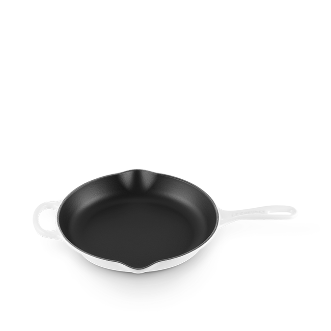 Le Creuset 26cm Signature Iron Handle Skillet - White
